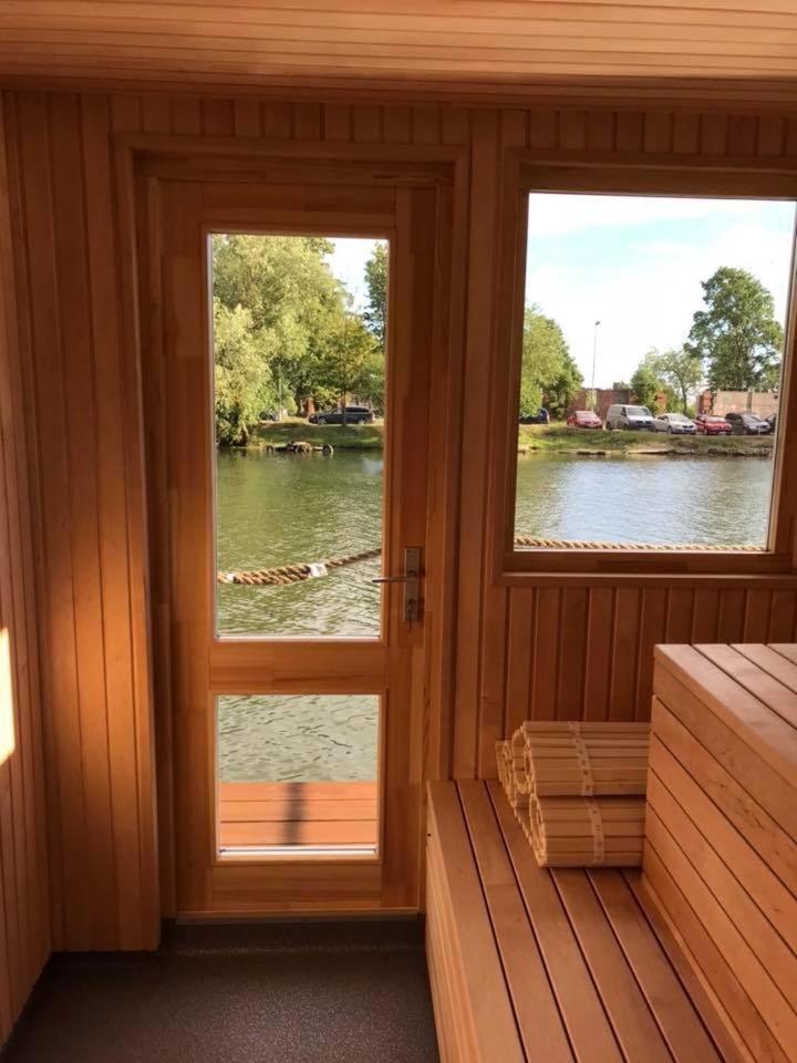 Houseboat On The Water Hotell Liepāja Exteriör bild